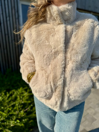 Margaux-Jacke