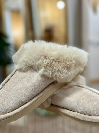 Augustin slippers • Beige